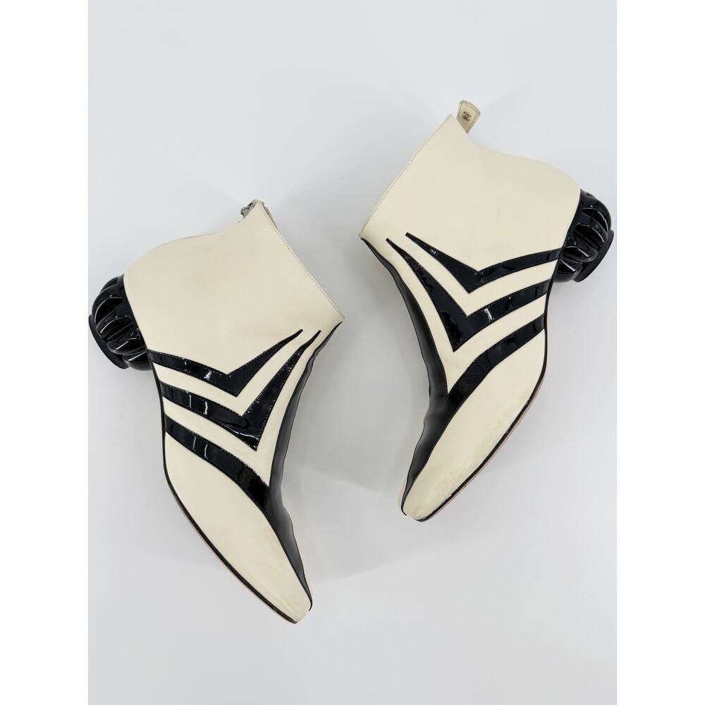 Chanel Ankle Boots Black Ivory Patent Leather Square Toe Heritage 37 2012 Runway - Picture 10 of 11